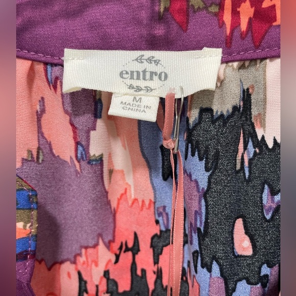 NWT Entro Pintuck Printed v-neck ruffle sleeve top women M blouse - Picture 7 of 13